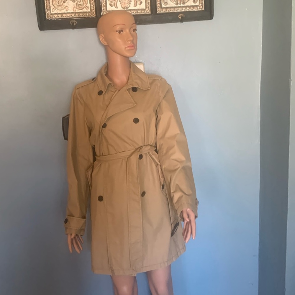 Womens 3/4 Trench coat